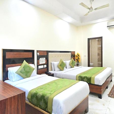 Hotel Emporio View - New Delhi Railway Station - Paharganj Екстер'єр фото
