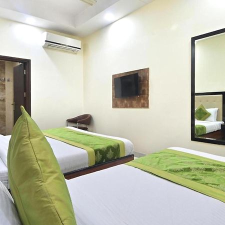 Hotel Emporio View - New Delhi Railway Station - Paharganj Екстер'єр фото