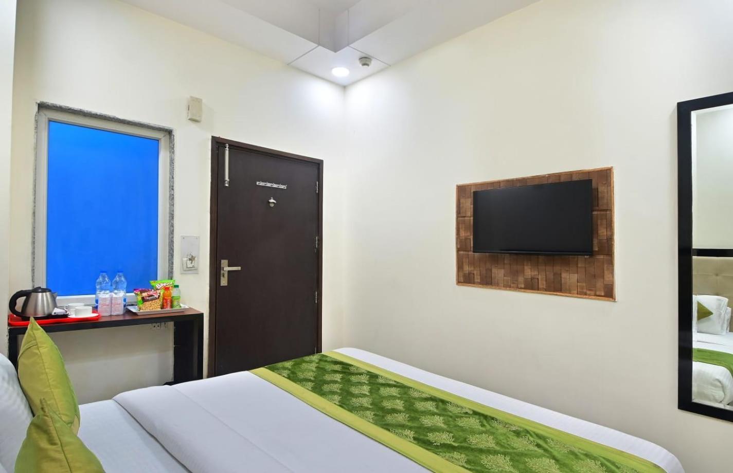 Hotel Emporio View - New Delhi Railway Station - Paharganj Екстер'єр фото