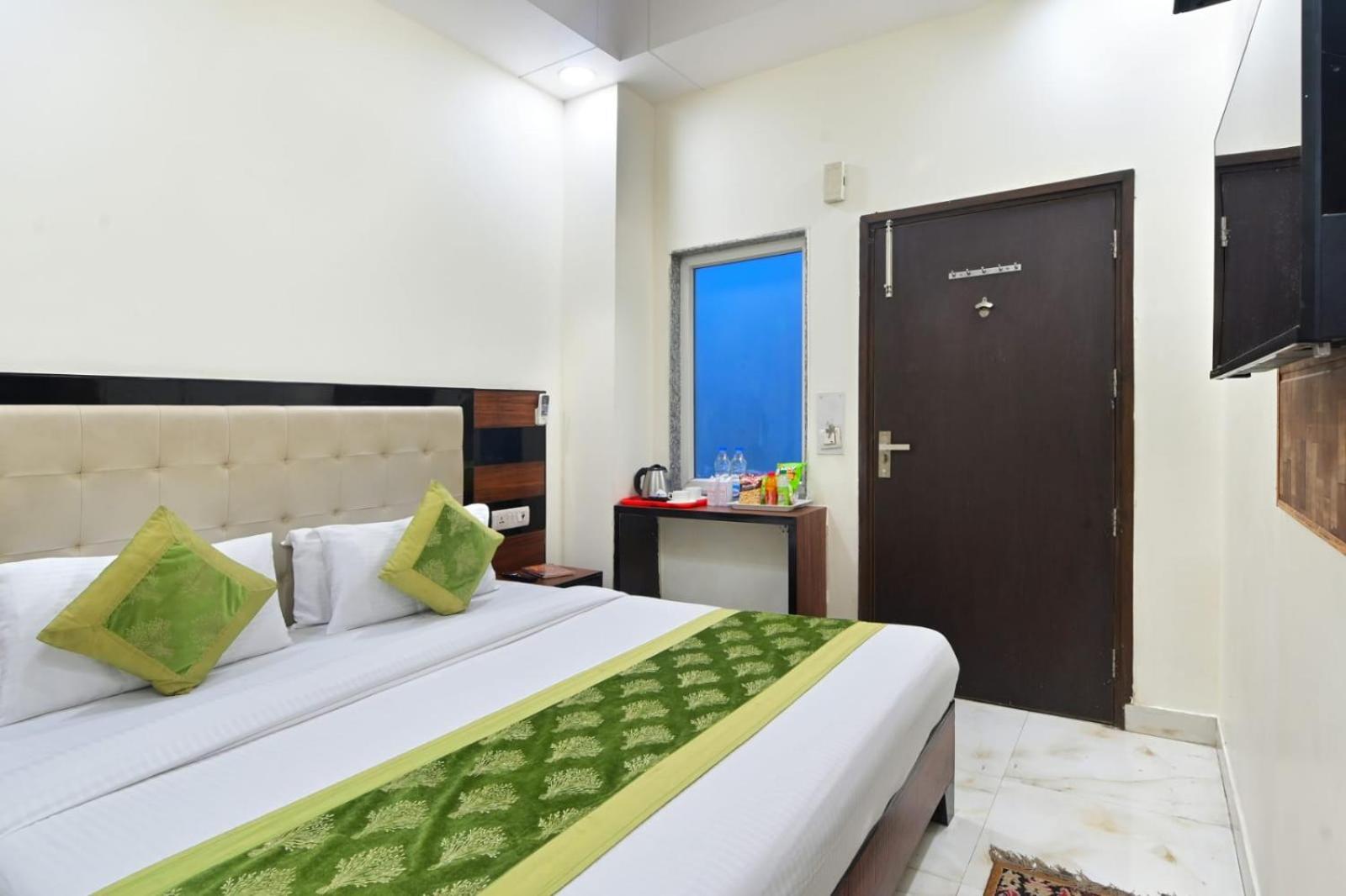Hotel Emporio View - New Delhi Railway Station - Paharganj Екстер'єр фото