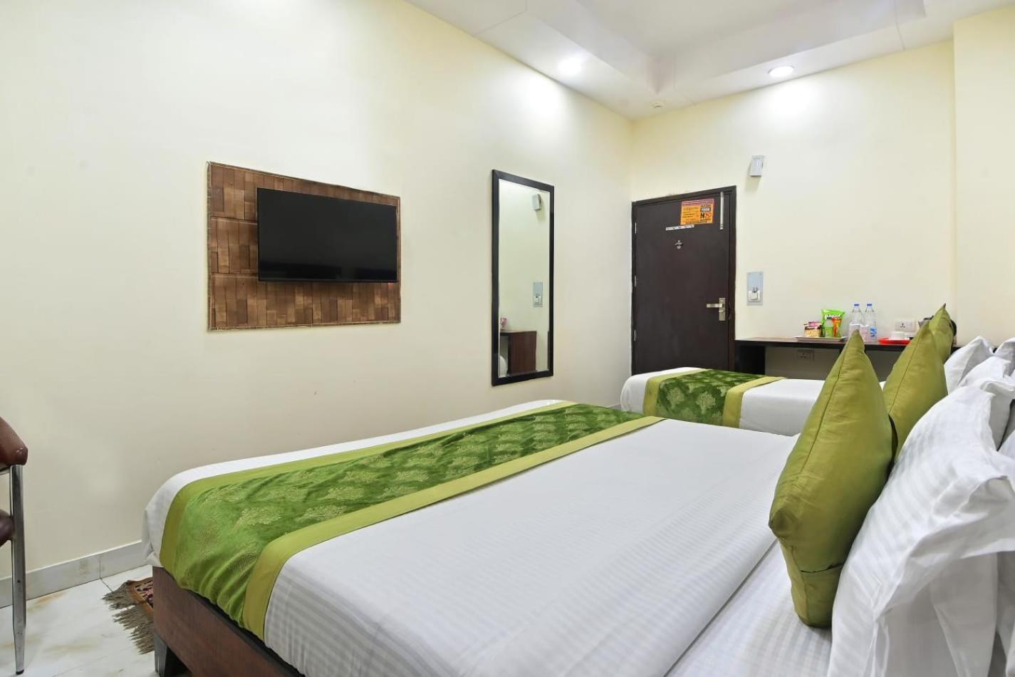 Hotel Emporio View - New Delhi Railway Station - Paharganj Екстер'єр фото