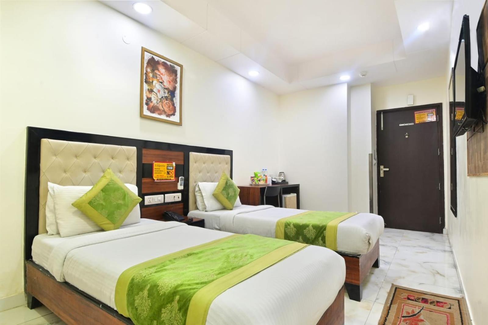 Hotel Emporio View - New Delhi Railway Station - Paharganj Екстер'єр фото