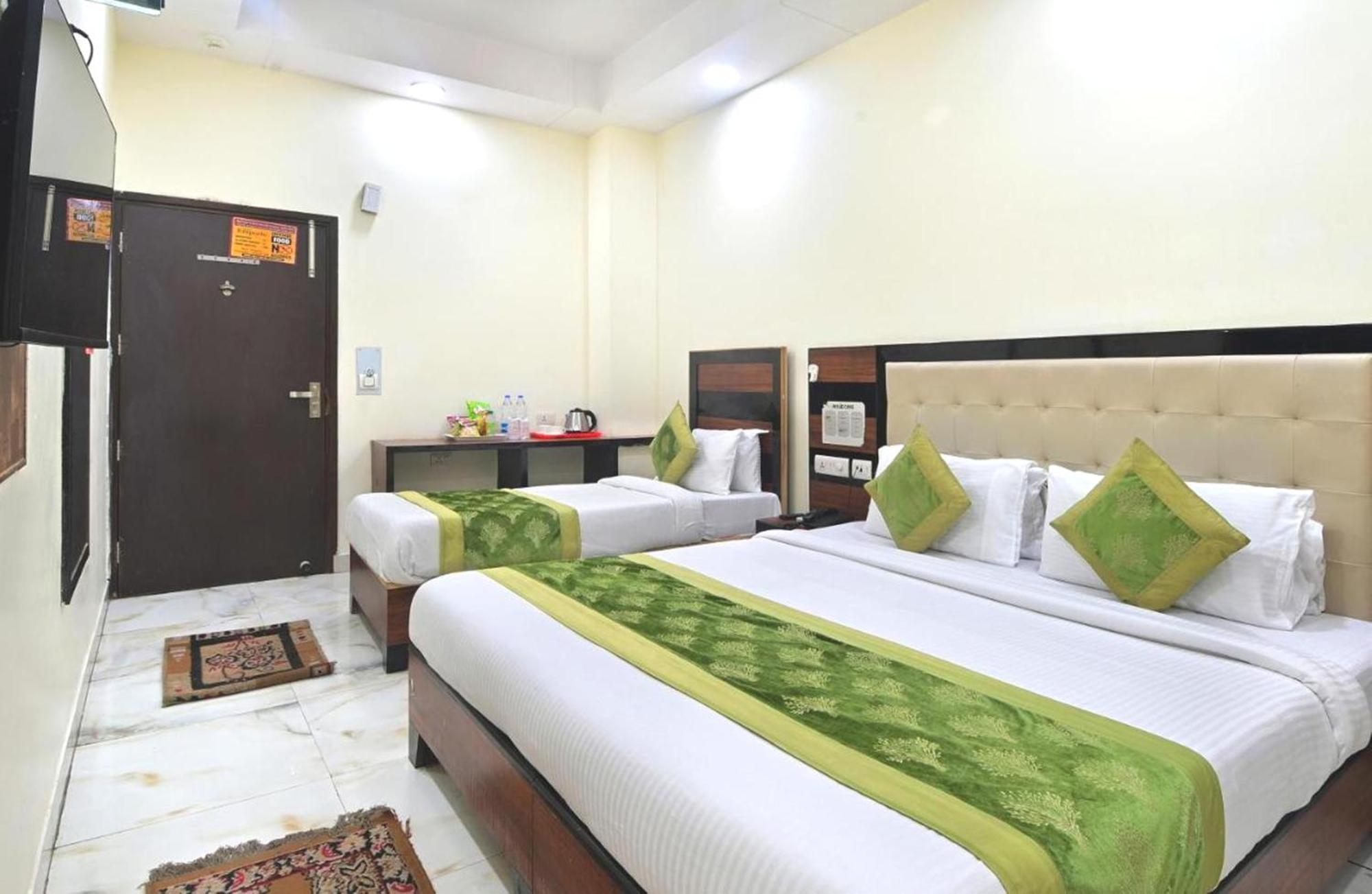 Hotel Emporio View - New Delhi Railway Station - Paharganj Екстер'єр фото