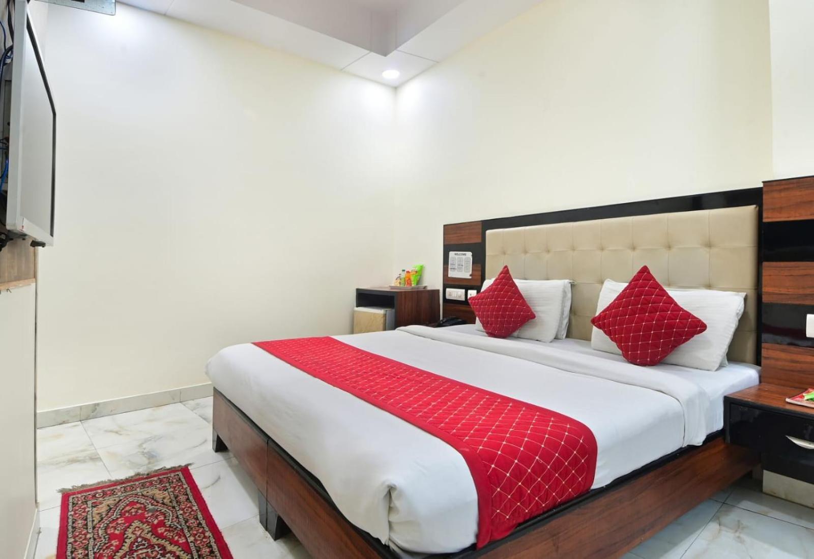 Hotel Emporio View - New Delhi Railway Station - Paharganj Екстер'єр фото