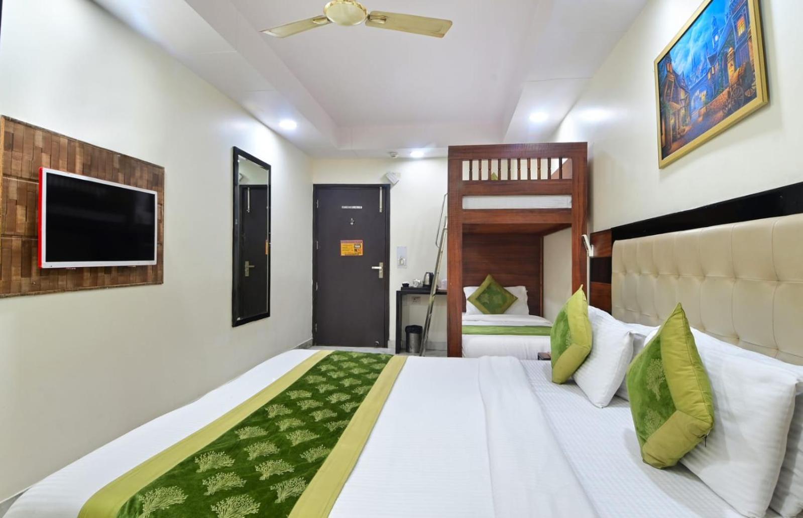 Hotel Emporio View - New Delhi Railway Station - Paharganj Екстер'єр фото